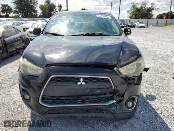 ✅ 2015 Mitsubishi Outlander ES • VIN: 4A4AR3AW4FE038480 • Лот: 81798485. Опубликован ранее на Copart с пробегом 220 402 миль. Бесплатный доступ к архиву аукционных продаж из США и подробный отчёт об истории автомобиля на DreamBid. Изображение 5.