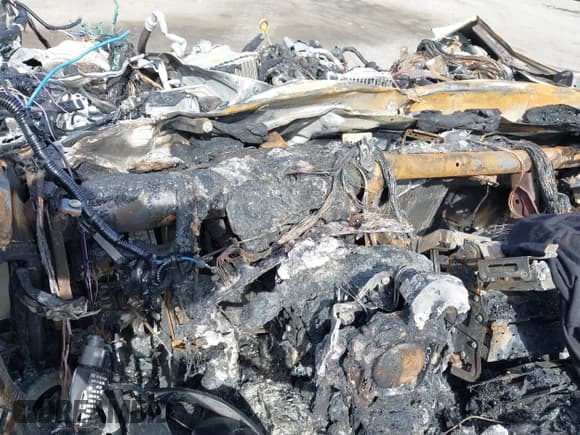 ✅ 2017 Infiniti Q50 Red Sport 400 • VIN: JN1FV7AP7HM850702 • Лот: 41494271. Опубликован ранее на IAAI с пробегом Не указан. Бесплатный доступ к архиву аукционных продаж из США и подробный отчёт об истории автомобиля на DreamBid. Изображение 7.