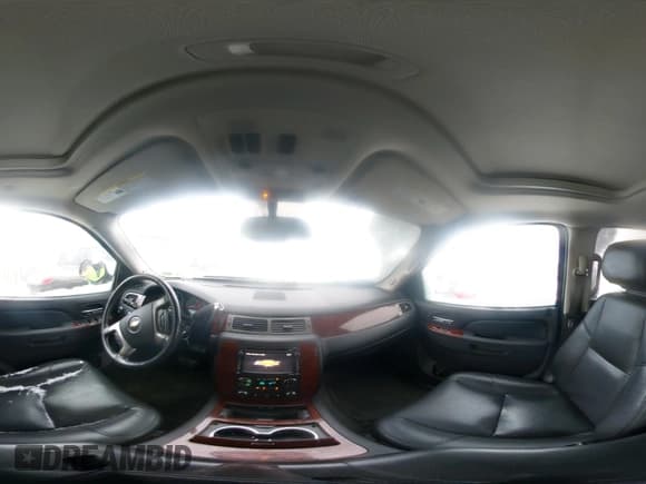 ✅ 2012 Chevrolet Suburban LTZ • VIN: 1GNSKKE75CR259109 • Лот: 43866365. Опубликован ранее на IAAI с пробегом 225 465 миль. Бесплатный доступ к архиву аукционных продаж из США и подробный отчёт об истории автомобиля на DreamBid. Изображение 18.