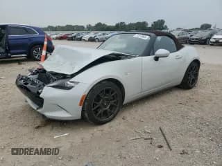 ✅ 2018 Mazda MX-5 Miata Grand Touring • VIN: JM1NDAD7XJ0201896 • Лот: 71513565. Опубликован ранее на Copart с пробегом 68 575 миль. Бесплатный доступ к архиву аукционных продаж из США и подробный отчёт об истории автомобиля на DreamBid. Изображение 1.