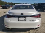 ✅ 2024 Lexus ES 350 • VIN: 58ADZ1B16RU183661 • Lot: 84724285. Wystawiony na Copart z przebiegiem 24 923 mil. Bezpłatny archiwum sprzedaży aukcyjnych z USA i szczegółowy raport historii pojazdu na DreamBid. Zdjęcie 6.