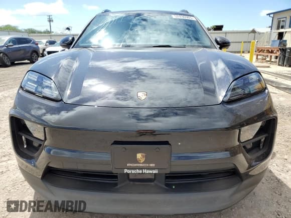 ✅ 2025 Porsche Macan Electric • VIN: WP1AD2XAXSL075952 • Лот: 52436965. Опубликован ранее на Copart с пробегом 90 миль. Бесплатный доступ к архиву аукционных продаж из США и подробный отчёт об истории автомобиля на DreamBid. Изображение 5.