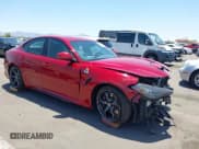 ✅ 2021 Alfa Romeo Giulia Quadrifoglio • VIN: ZARFAMEV2M7644718 • Lot: 42528664. Wystawiony na IAAI z przebiegiem 14 608 mil. Bezpłatny archiwum sprzedaży aukcyjnych z USA i szczegółowy raport historii pojazdu na DreamBid. Zdjęcie 1.