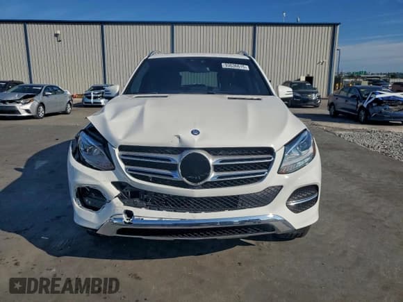 ✅ 2016 Mercedes-Benz GLE 350 • VIN: 4JGDA5JB4GA761819 • Lot: 93636615. Wystawiony na Copart z przebiegiem 96 097 mil. Bezpłatny archiwum sprzedaży aukcyjnych z USA i szczegółowy raport historii pojazdu na DreamBid. Zdjęcie 5.