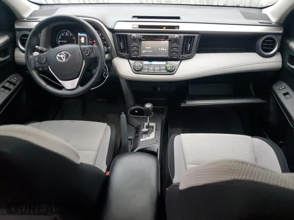 ✅ 2016 Toyota RAV4 XLE • VIN: 2T3WFREV6GW278201 • Lot: 90756645. Wystawiony na Copart z przebiegiem 48 344 mil. Bezpłatny archiwum sprzedaży aukcyjnych z USA i szczegółowy raport historii pojazdu na DreamBid. Zdjęcie 8.