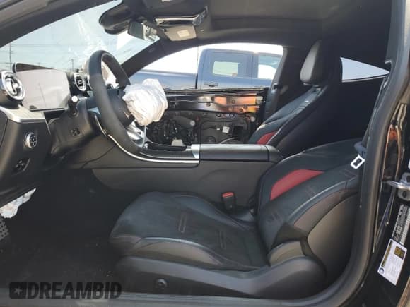 ✅ 2025 Mercedes-Benz CLE 53 AMG • VIN: W1KMJ6CBXSF048626 • Lot: 56244855. Listed on Copart with 11,741 mi. Free auction sales archive from the USA and detailed vehicle history report at DreamBid. Image 7.