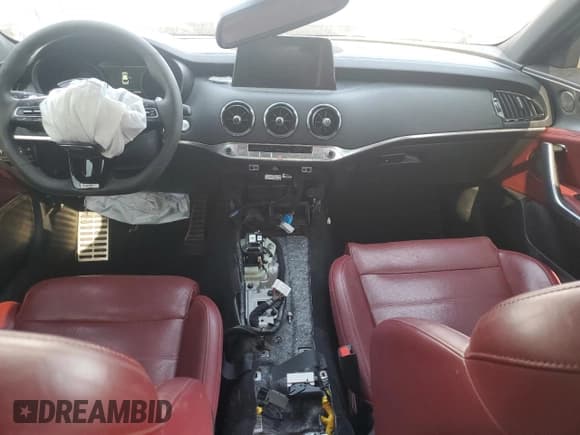 ✅ 2019 Kia Stinger GT2 • VIN: KNAE55LCXK6049360 • Lot: 67142305. Wystawiony na Copart z przebiegiem 124 709 mil. Bezpłatny archiwum sprzedaży aukcyjnych z USA i szczegółowy raport historii pojazdu na DreamBid. Zdjęcie 8.