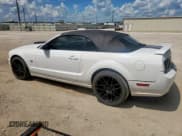 ✅ 2005 Ford Mustang GT Deluxe • VIN: 1ZVHT85H255211280 • Lot: 69271235. Wystawiony na Copart z przebiegiem 109 841 mil. Bezpłatny archiwum sprzedaży aukcyjnych z USA i szczegółowy raport historii pojazdu na DreamBid. Zdjęcie 2.