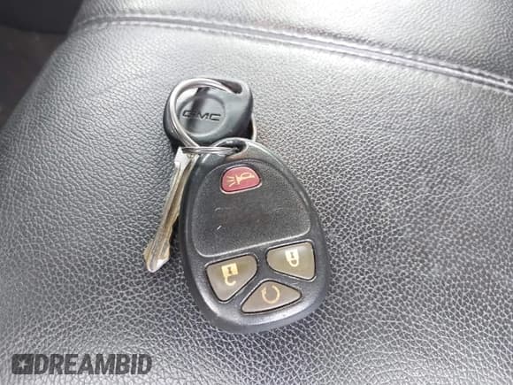 ✅ 2012 GMC Sierra 1500 SLT • VIN: 3GTP2WE74CG234093 • Lot: 43188398. Listed on IAAI with 102,898 mi. Free auction sales archive from the USA and detailed vehicle history report at DreamBid. Image 11.