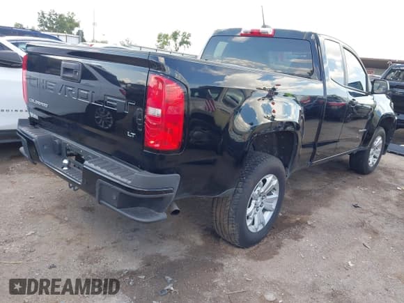 ✅ 2021 Chevrolet Colorado 2WD LT • VIN: 1GCHSCEA3M1260506 • Lot: 43312896. Wystawiony na IAAI z przebiegiem 86 984 mil. Bezpłatny archiwum sprzedaży aukcyjnych z USA i szczegółowy raport historii pojazdu na DreamBid. Zdjęcie 4.