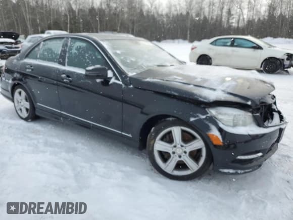 ✅ 2011 Mercedes-Benz C 300 Sport • VIN: WDDGF8BB6BF572142 • Lot: 87916275. Listed on Copart with 153,025 mi. Free auction sales archive from the USA and detailed vehicle history report at DreamBid. Image 4.