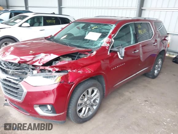 ✅ 2018 Chevrolet Traverse Premier • VIN: 1GNEVJKW1JJ215615 • Лот: 43126180. Опубликован ранее на IAAI с пробегом 161 271 миль. Бесплатный доступ к архиву аукционных продаж из США и подробный отчёт об истории автомобиля на DreamBid. Изображение 2.
