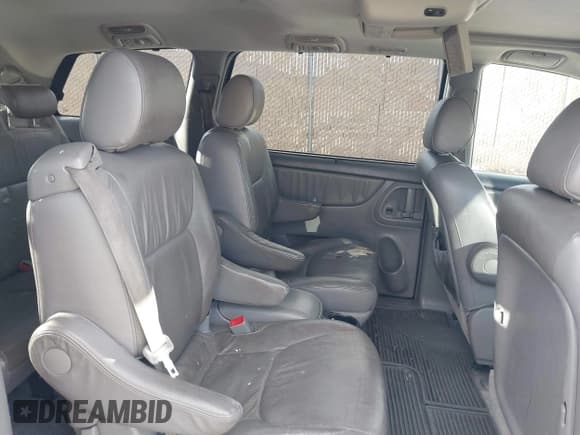 ✅ 2008 Toyota Sienna XLE • VIN: 5TDBK22C88S017319 • Lot: 43784752. Listed on IAAI with 210,441 mi. Free auction sales archive from the USA and detailed vehicle history report at DreamBid. Image 8.