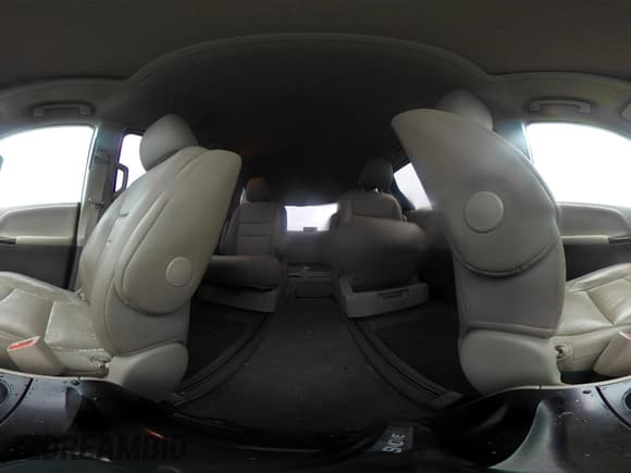 ✅ 2020 Toyota Sienna XLE • VIN: 5TDDZ3DC7LS237745 • Lot: 43686002. Listed on IAAI with 68,751 mi. Free auction sales archive from the USA and detailed vehicle history report at DreamBid. Image 18.