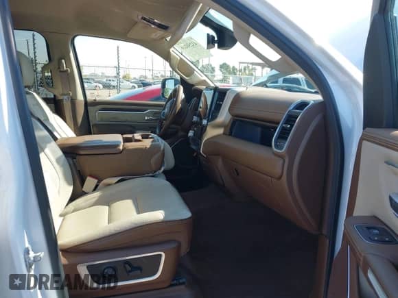 2020 Ram 1500 Laramie с VIN 1C6RREJT1LN304942, выставлен на аукционе IAAI как лот 43250286 с пробегом 96 120 миль миль и . История ставок и продаж доступна на DreamBid. Изображение 5.