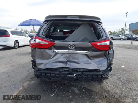 ✅ 2017 Toyota Sienna XLE • VIN: 5TDYZ3DC9HS880462 • Лот: 43676003. Опубликован ранее на IAAI с пробегом 75 643 миль. Бесплатный доступ к архиву аукционных продаж из США и подробный отчёт об истории автомобиля на DreamBid. Изображение 6.