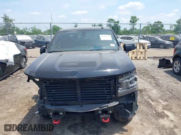 ✅ 2019 Chevrolet Silverado 1500 LT Trail Boss • VIN: 3GCPYFED5KG308902 • Lot: 42585328. Listed on IAAI with 89,686 mi. Free auction sales archive from the USA and detailed vehicle history report at DreamBid. Image 13.