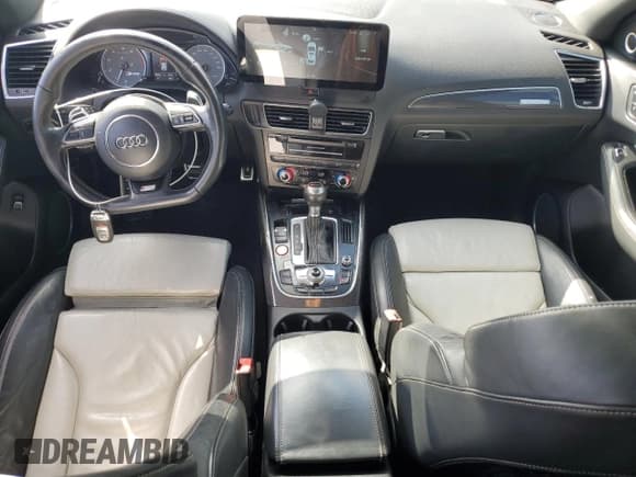 ✅ 2014 Audi SQ5 Premium Plus • VIN: WA1CGAFP1EA021860 • Лот: 81828595. Опубликован ранее на Copart с пробегом 88 209 миль. Бесплатный доступ к архиву аукционных продаж из США и подробный отчёт об истории автомобиля на DreamBid. Изображение 8.