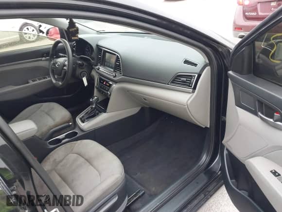 2017 Hyundai Elantra SE с VIN 5NPD84LF0HH029479, выставлен на аукционе IAAI как лот 43576553 с пробегом 150 888 миль миль и . История ставок и продаж доступна на DreamBid. Изображение 5.