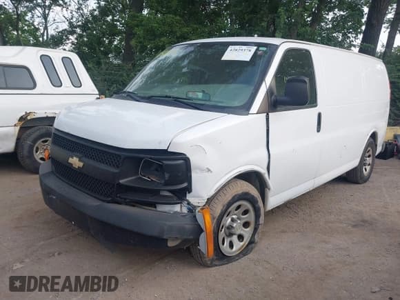 ✅ 2014 Chevrolet Express Cargo • VIN: 1GCSGAFX6E1177295 • Lot: 42829378. Wystawiony na IAAI z przebiegiem 281 183 mil. Bezpłatny archiwum sprzedaży aukcyjnych z USA i szczegółowy raport historii pojazdu na DreamBid. Zdjęcie 6.