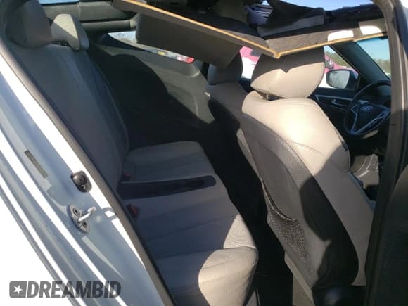 ✅ 2013 Hyundai Veloster w/Black Int • VIN: KMHTC6AD4DU102520 • Lot: 89083415. Wystawiony na Copart z przebiegiem 116 064 mil. Bezpłatny archiwum sprzedaży aukcyjnych z USA i szczegółowy raport historii pojazdu na DreamBid. Zdjęcie 10.