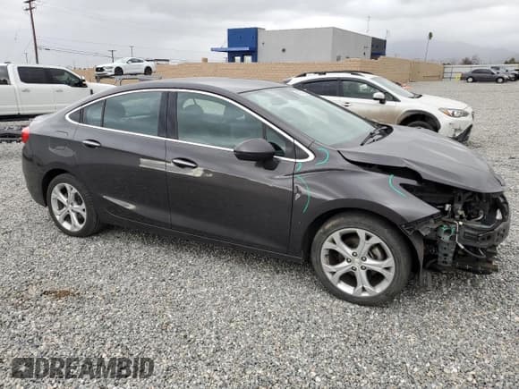 ✅ 2017 Chevrolet Cruze Premier • VIN: 1G1BF5SM6H7195893 • Lot: 41030333. Wystawiony na Copart z przebiegiem 58 422 mil. Bezpłatny archiwum sprzedaży aukcyjnych z USA i szczegółowy raport historii pojazdu na DreamBid. Zdjęcie 4.