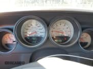 ✅ 2008 Dodge Challenger SRT-8 • VIN: 2B3LJ74W98H312036 • Лот: 82786505. Опубликован ранее на Copart с пробегом 107 061 миль. Бесплатный доступ к архиву аукционных продаж из США и подробный отчёт об истории автомобиля на DreamBid. Изображение 9.