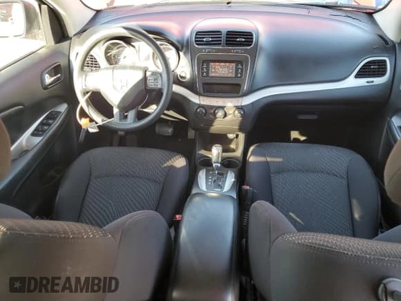 ✅ 2014 Dodge Journey SXT • VIN: 3C4PDCBG7ET177962 • Lot: 86664805. Listed on Copart with 80,685 mi. Free auction sales archive from the USA and detailed vehicle history report at DreamBid. Image 8.