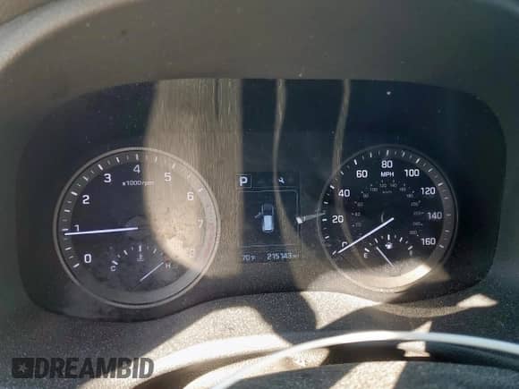 2017 Hyundai Tucson SE with VIN KM8J3CA42HU412404, listed as a Copart auction lot 81929165 with 215,143 mi miles and Salvage title. Bid and sale history available at DreamBid. Image 9.