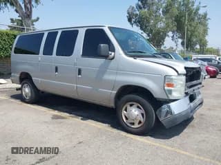 ✅ 2012 Ford Econoline Passenger XL • VIN: 1FBNE3BL4CDA56590 • Lot: 42575045. Wystawiony na IAAI z przebiegiem 108 680 mil. Bezpłatny archiwum sprzedaży aukcyjnych z USA i szczegółowy raport historii pojazdu na DreamBid. Zdjęcie 1.