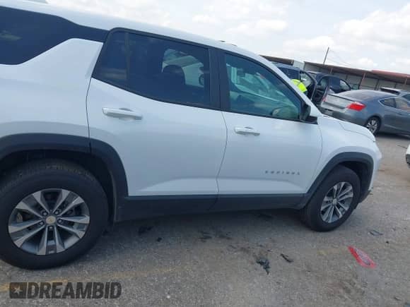 ✅ 2026 Chevrolet Equinox FWD LT • VIN: 3GNAXHEG5TL128060 • Lot: 43150151. Listed on IAAI with 3,644 mi. Free auction sales archive from the USA and detailed vehicle history report at DreamBid. Image 14.