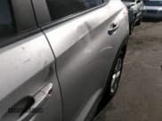 ✅ 2019 Hyundai Tucson SE • VIN: KM8J2CA47KU918983 • Лот: 41987807. Опубликован ранее на IAAI с пробегом 84 477 миль. Бесплатный доступ к архиву аукционных продаж из США и подробный отчёт об истории автомобиля на DreamBid. Изображение 19.