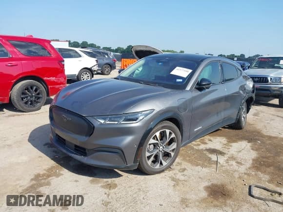 ✅ 2021 Ford Mustang Mach-E Premium • VIN: 3FMTK3R79MMA23753 • Lot: 42377350. Wystawiony na IAAI z przebiegiem 39 762 mil. Bezpłatny archiwum sprzedaży aukcyjnych z USA i szczegółowy raport historii pojazdu na DreamBid. Zdjęcie 2.