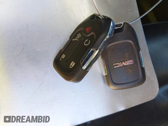 ✅ 2018 GMC Acadia Denali • VIN: 1GKKNXLS5JZ100452 • Lot: 43467317. Listed on IAAI with 57,085 mi. Free auction sales archive from the USA and detailed vehicle history report at DreamBid. Image 11.