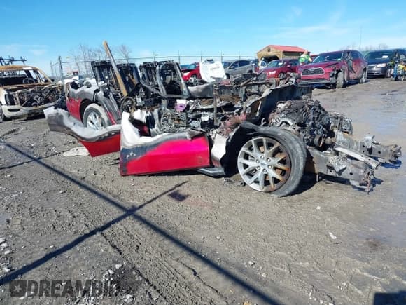 ✅ 2020 Ford Expedition XLT • VIN: 1FMJU1JT7LEA97479 • Lot: 41641104. Listed on IAAI with 78,000 mi. Free auction sales archive from the USA and detailed vehicle history report at DreamBid. Image 1.