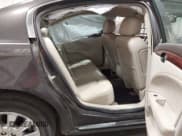 ✅ 2008 Buick Lucerne CXL • VIN: 1G4HD57278U191007 • Lot: 43608950. Wystawiony na IAAI z przebiegiem 94 245 mil. Bezpłatny archiwum sprzedaży aukcyjnych z USA i szczegółowy raport historii pojazdu na DreamBid. Zdjęcie 8.