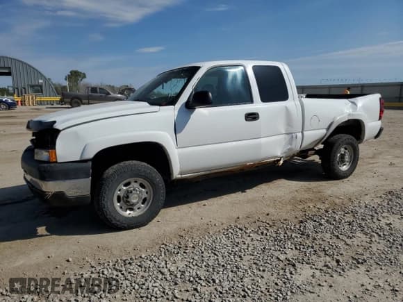 ✅ 2006 Chevrolet Silverado 2500HD Work Truck • VIN: 1GCHK29UX6E129048 • Lot: 71828374. Wystawiony na Copart z przebiegiem 287 119 mil. Bezpłatny archiwum sprzedaży aukcyjnych z USA i szczegółowy raport historii pojazdu na DreamBid. Zdjęcie 1.
