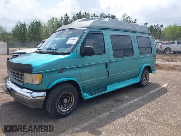 ✅ 1994 Ford Econoline Cargo • VIN: 1FDEE14H3RHA88596 • Lot: 41948461. Wystawiony na IAAI z przebiegiem 188 321 mil. Bezpłatny archiwum sprzedaży aukcyjnych z USA i szczegółowy raport historii pojazdu na DreamBid. Zdjęcie 2.