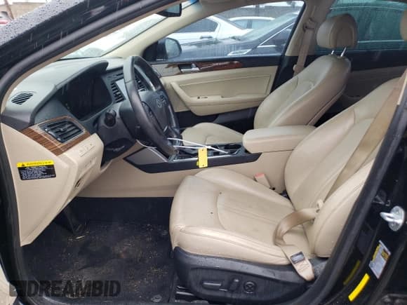 ✅ 2016 Hyundai Sonata Limited • VIN: KMHE34L1XGA014724 • Lot: 41916663. Listed on Copart with 131,641 mi. Free auction sales archive from the USA and detailed vehicle history report at DreamBid. Image 7.