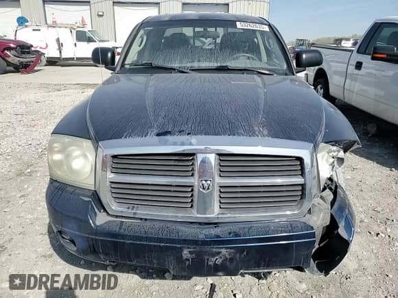 2007 Dodge Dakota SLT z VIN 1D7HW48K67S128844, wystawiony jako Copart lot #53262635 z przebiegiem 178 675 mil mil oraz Szkoda całkowita • Salvage title. Historia ofert i sprzedaży dostępna na DreamBid. Obrazek 11.