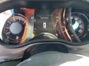 ✅ 2023 Dodge Challenger SXT • VIN: 2C3CDZAG3PH581909 • Lot: 60355014. Wystawiony na Copart z przebiegiem 3 129 mil. Bezpłatny archiwum sprzedaży aukcyjnych z USA i szczegółowy raport historii pojazdu na DreamBid. Zdjęcie 9.