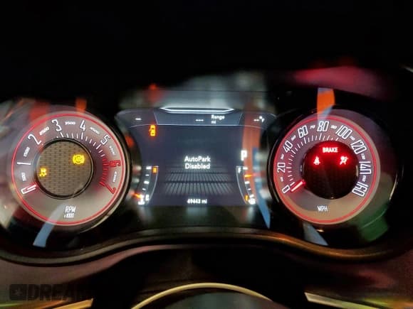 ✅ 2020 Dodge Challenger R/T • VIN: 2C3CDZBT1LH188979 • Lot: 85703335. Wystawiony na Copart z przebiegiem 49 443 mil. Bezpłatny archiwum sprzedaży aukcyjnych z USA i szczegółowy raport historii pojazdu na DreamBid. Zdjęcie 9.