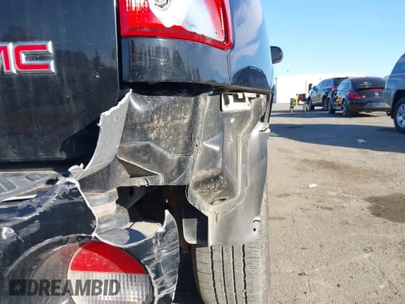 ✅ 2009 GMC Envoy SLT • VIN: 1GKDT43S792132160 • Lot: 41876839. Wystawiony na IAAI z przebiegiem 203 236 mil. Bezpłatny archiwum sprzedaży aukcyjnych z USA i szczegółowy raport historii pojazdu na DreamBid. Zdjęcie 14.