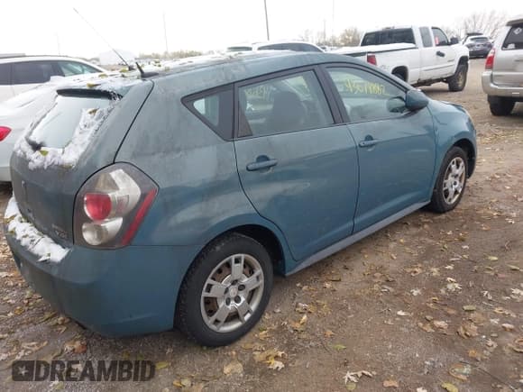 ✅ 2009 Pontiac Vibe 1SB • VIN: 5Y2SP67009Z429662 • Lot: 43678882. Listed on IAAI with 212,332 mi. Free auction sales archive from the USA and detailed vehicle history report at DreamBid. Image 4.