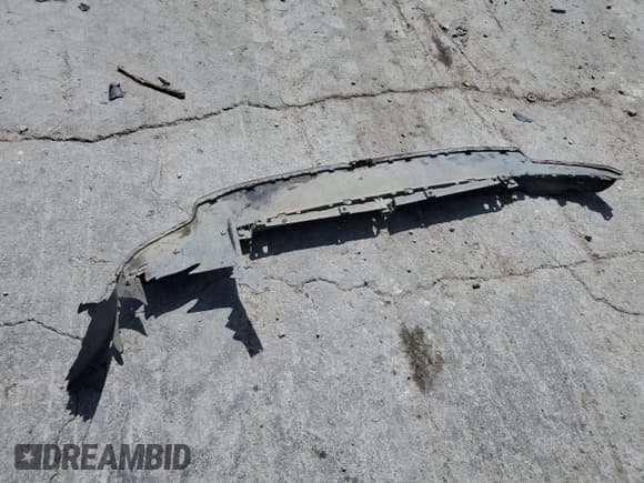 ✅ 2018 Volkswagen Atlas SE • VIN: 1V2PR2CA7JC519727 • Lot: 65758455. Wystawiony na Copart z przebiegiem 201 393 mil. Bezpłatny archiwum sprzedaży aukcyjnych z USA i szczegółowy raport historii pojazdu na DreamBid. Zdjęcie 13.