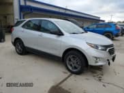 ✅ 2018 Chevrolet Equinox LS • VIN: 2GNAXREV3J6161399 • Lot: 89865335. Wystawiony na Copart z przebiegiem 142 478 mil. Bezpłatny archiwum sprzedaży aukcyjnych z USA i szczegółowy raport historii pojazdu na DreamBid. Zdjęcie 4.