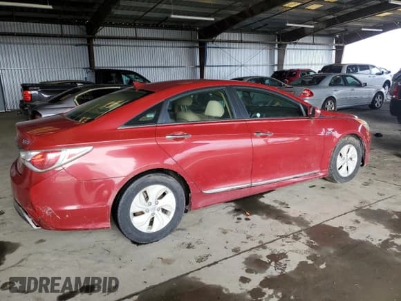 ✅ 2013 Hyundai Sonata • VIN: KMHEC4A41DA069104 • Лот: 91431745. Опубликован ранее на Copart с пробегом 156 052 миль. Бесплатный доступ к архиву аукционных продаж из США и подробный отчёт об истории автомобиля на DreamBid. Изображение 3.
