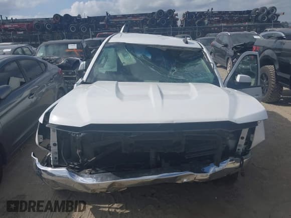 ✅ 2018 Chevrolet Silverado 1500 LT • VIN: 3GCPCREH9JG330225 • Лот: 42113448. Опубликован ранее на IAAI с пробегом 197 389 миль. Бесплатный доступ к архиву аукционных продаж из США и подробный отчёт об истории автомобиля на DreamBid. Изображение 12.