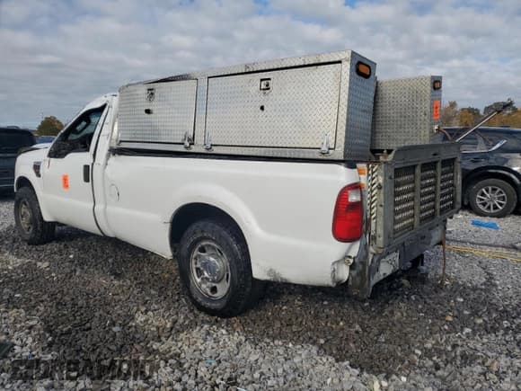 ✅ 2008 Ford F-350 • VIN: 1FTWF30R18EB80077 • Lot: 91263945. Listed on Copart with Not provided. Free auction sales archive from the USA and detailed vehicle history report at DreamBid. Image 2.