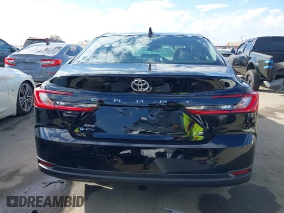 ✅ 2025 Toyota Camry LE • VIN: 4T1DBADK7SU534973 • Лот: 43284752. Опубликован ранее на IAAI с пробегом 1 723 миль. Бесплатный доступ к архиву аукционных продаж из США и подробный отчёт об истории автомобиля на DreamBid. Изображение 16.